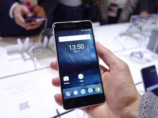 Dế sắp ra lò - Nokia được đồn phát triển smartphone với 5 camera phía sau