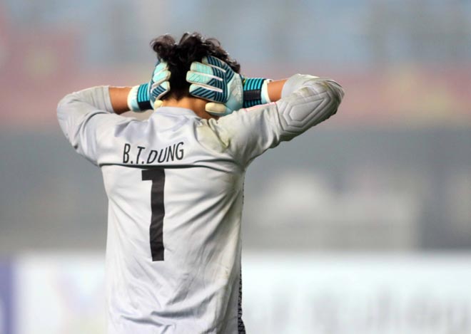 &#34;Người nhện&#34; U23 Việt Nam: Tiến Dũng nén đau hóa người hùng - 9