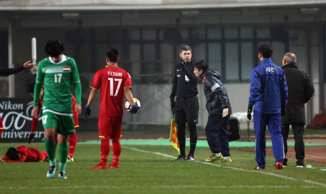 U23 Việt Nam: HLV Park Hang Seo &#34;cạn lời&#34; với trọng tài Úc - 1