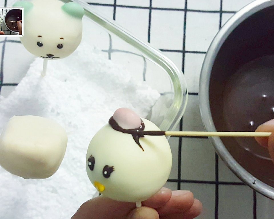 Làm Cake Pop siêu dễ thương tặng bé yêu nhân dịp năm mới - 6