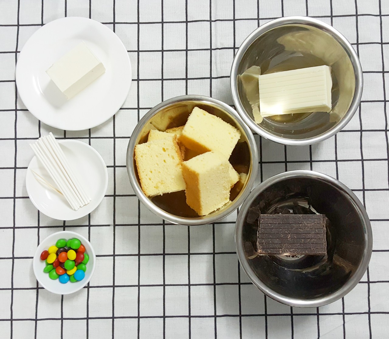 Làm Cake Pop siêu dễ thương tặng bé yêu nhân dịp năm mới - 2