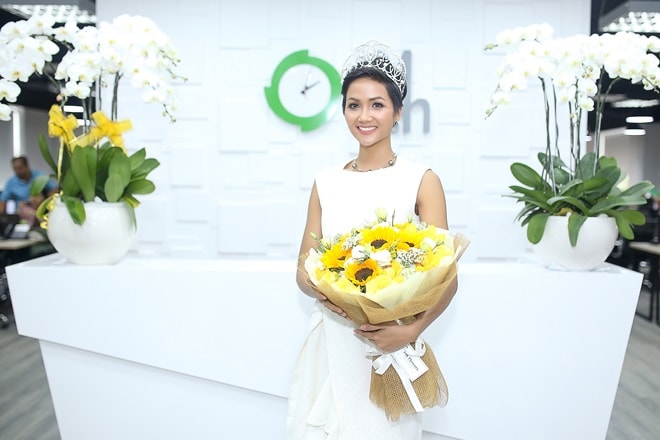 Hoa hậu H'Hen Niê: "Tiếng Anh là cản trở lớn nhất" - 3