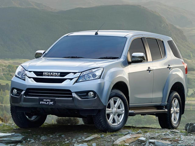 Isuzu mu-X ở Việt Nam giảm giá còn 785 triệu đồng - 1