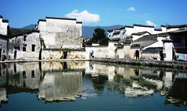 Thành Long mang 4 nhà cổ tiền tỉ về tặng quê nhà Trung Quốc - 1