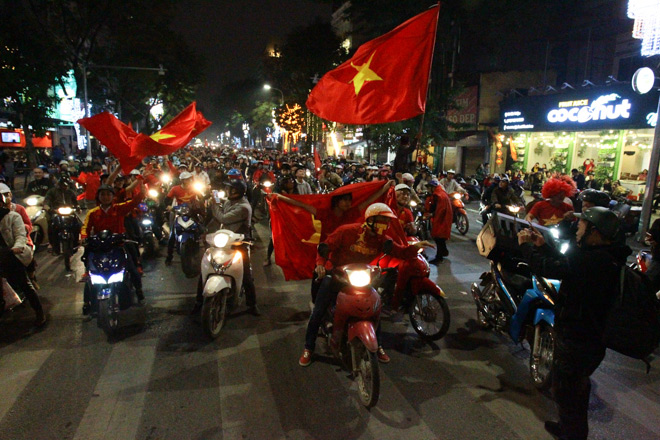 Phó Thủ tướng yêu cầu ngăn chặn đua xe sau trận U23 Việt Nam - Qatar - 1