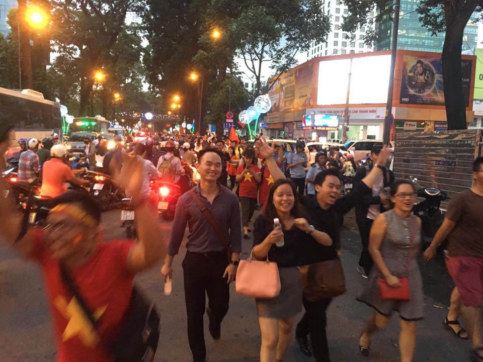 U23 Việt Nam lập kì tích, hàng triệu con tim không ngủ - 29