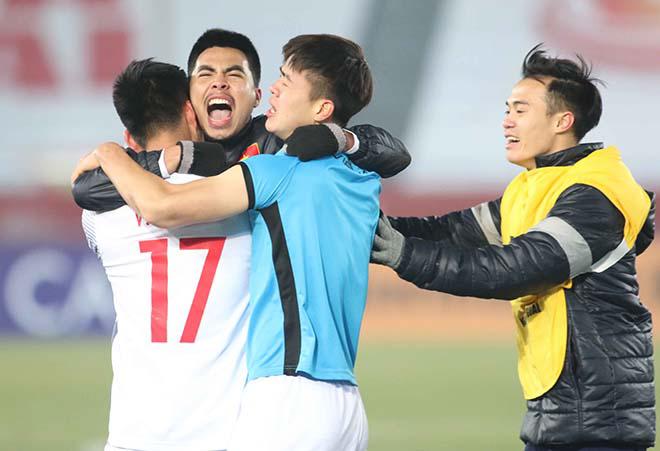 Chấn động châu Á: U23 Việt Nam vỡ òa penalty, ôm nhau khóc nức nở - 1