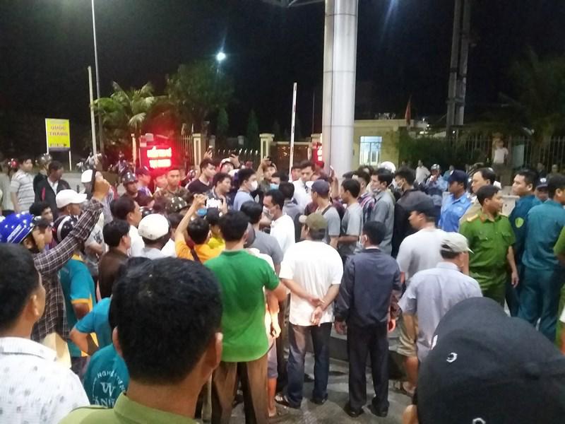 Xe cẩu hạng nặng được điều vào BOT Cần Thơ- Phụng Hiệp - 3