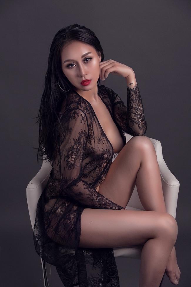 Vũ Duy Khánh cũng cho biết, bé Bul - con trai&nbsp; chung của hai người hiện sống cùng DJ Tiên Moon. Mỗi dịp cuối tuần hoặc khi DJ Tiên Moon bận đi diễn tỉnh, cậu bé được đưa về ở cùng bố.