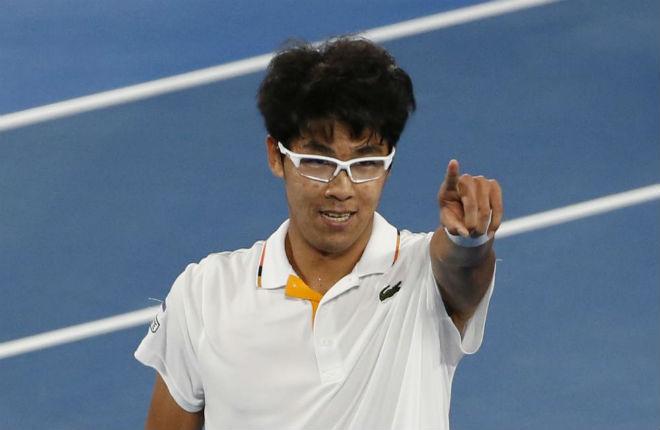 Tin thể thao HOT 24/1: Federer dè chừng “sao mai Hàn Quốc” - 1