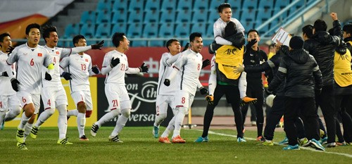 Địa ốc Long Phát vui cùng chiến thắng lịch sử của U23 Việt Nam - 3