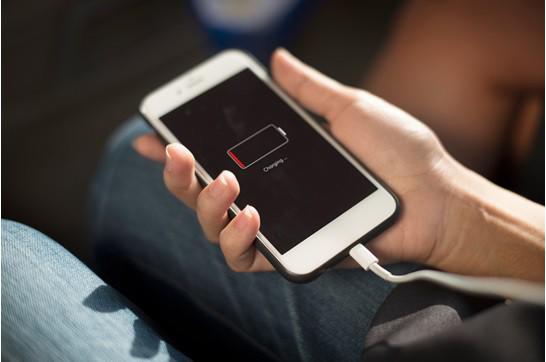 Thông tin mới nhất vụ kiện Apple ở Việt Nam - 1