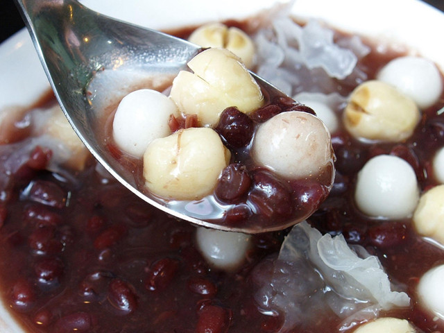 Những món ngon giúp CĐV nạp năng lượng để cổ vũ cho U23 VN ở Thường Châu - 5