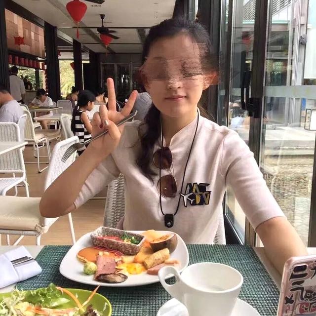 Nữ sinh trộm sạch tiền của cha sống sang chảnh cùng bạn trai - 2