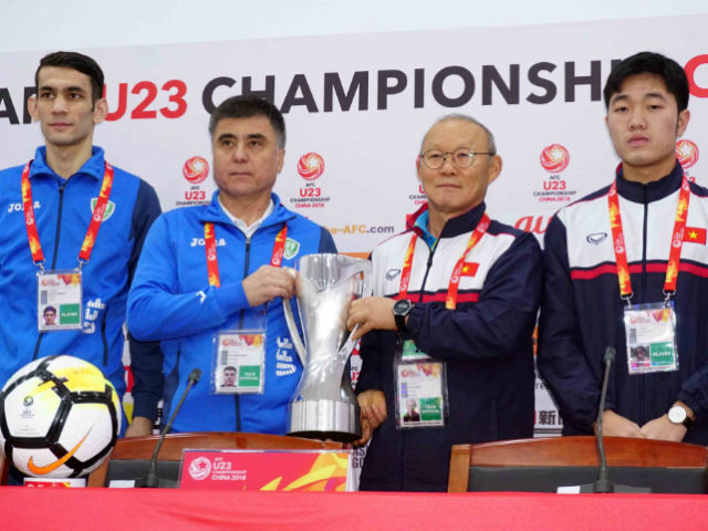 Trực tiếp họp báo chung kết U23 Việt Nam - U23 Uzbekistan: Thầy Park e ngại ”bom 3 càng”