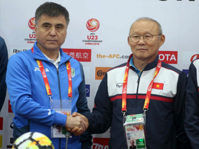 U23 Việt Nam đá chung kết châu Á: HLV Uzbekistan cũng mê xem Quang Hải