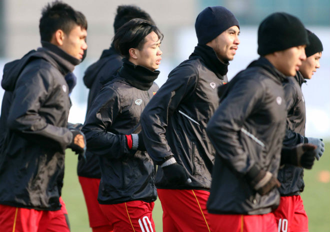 U23 Việt Nam: Nắng đẹp ở Thường Châu, thầy Park họp kín - 7