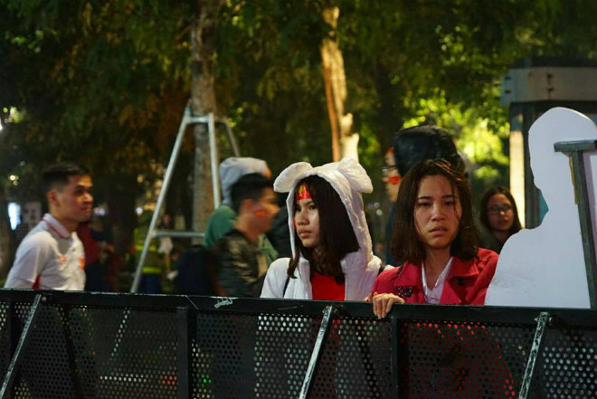 U23 Việt Nam á quân châu Á: Triệu fan Việt rơi lệ, pháo sáng vẫn rợp trời - 5