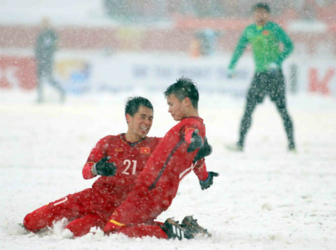 U23 Việt Nam hụt Vàng: 3 điều kì lạ khó tin từ &#34;Ông trời&#34; - 2