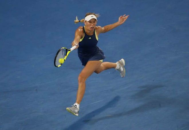 Halep - Wozniacki: 169 phút cân não, vỡ òa ngôi hậu (Chung kết Australian Open) - 1