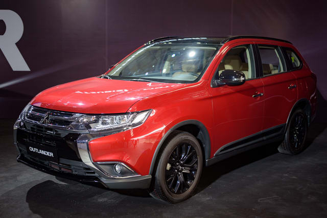 Mitsubishi Outlander Black Edition lắp ráp ở Việt Nam - 1