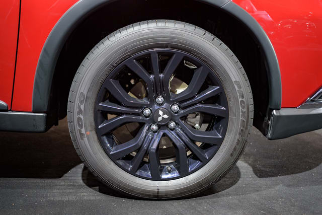 Mitsubishi Outlander Black Edition lắp ráp ở Việt Nam - 3