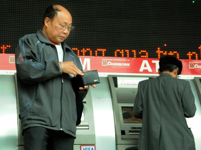 Tài chính - Bất động sản - Cách nào chống “thất thủ” ATM cuối năm?