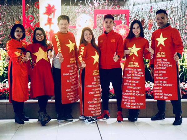 Chiếc áo dài “lịch sử” của U23 Việt Nam và 15 phút thăng hoa ít ai biết - 4