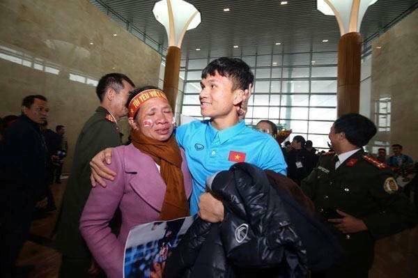 Tâm sự khiến triệu người rơi nước mắt của tuyển thủ U23 - 2