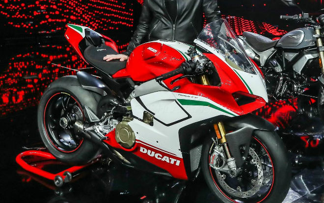Ducati Panigale V4 mở đơn hàng cực hiếm, giá 732 triệu đồng - 1