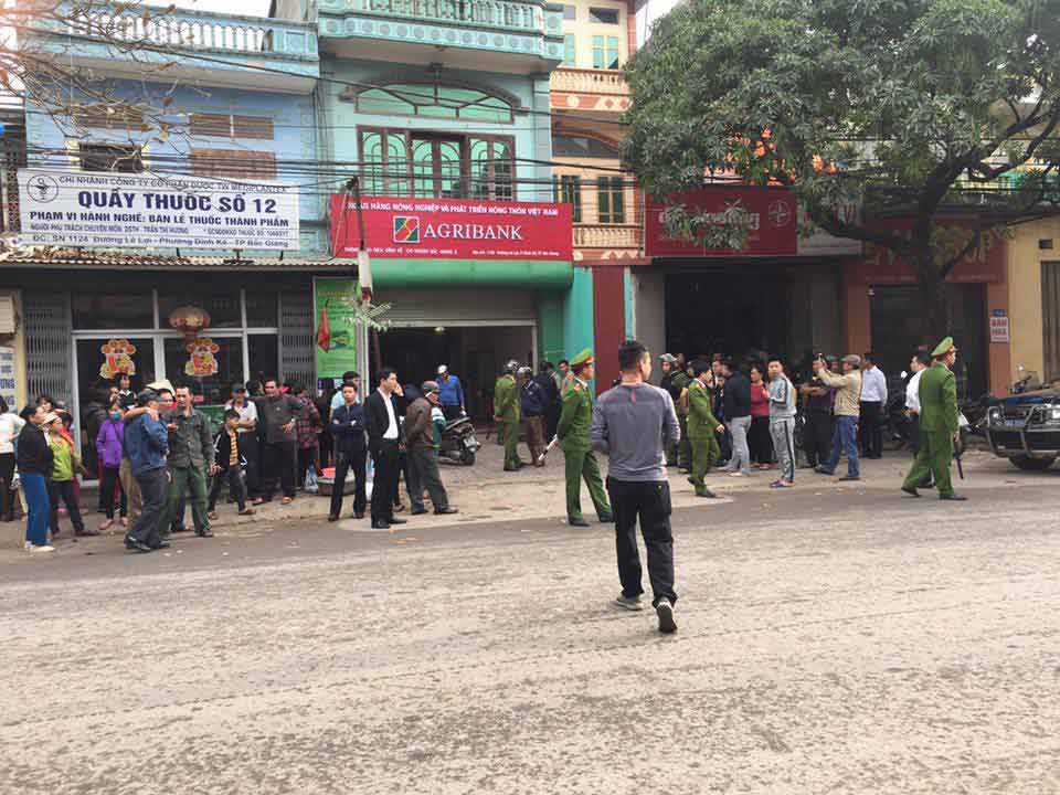 Đối tượng cướp NH ở Bắc Giang đã nhụt chí, bỏ về trước khi gây án - 2