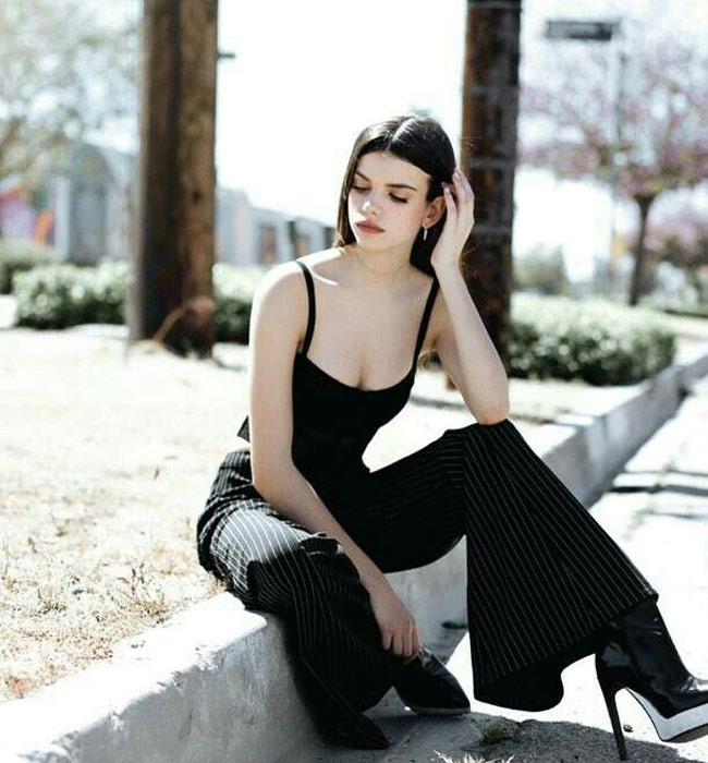 Cô từng xuất hiện trên loạt tạp chí thời trang danh giá như Vogue, Vanity Fair, L’Officiel Paris,&nbsp;Love...