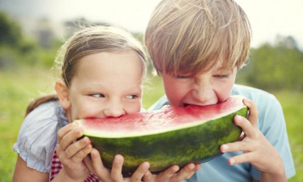 Những nguyên tắc kiểm soát hành vi xấu của trẻ - 3