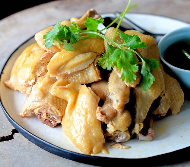 Thịt gà luộc - Món ăn người hùng Quang Hải mê tít, đánh bay được cả con - 1