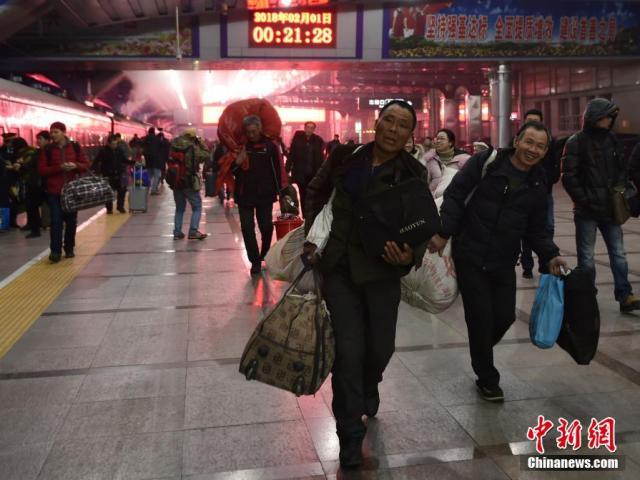 Thế giới - 3 tỷ lượt người TQ bắt đầu "cuộc di dân" lịch sử về ăn Tết