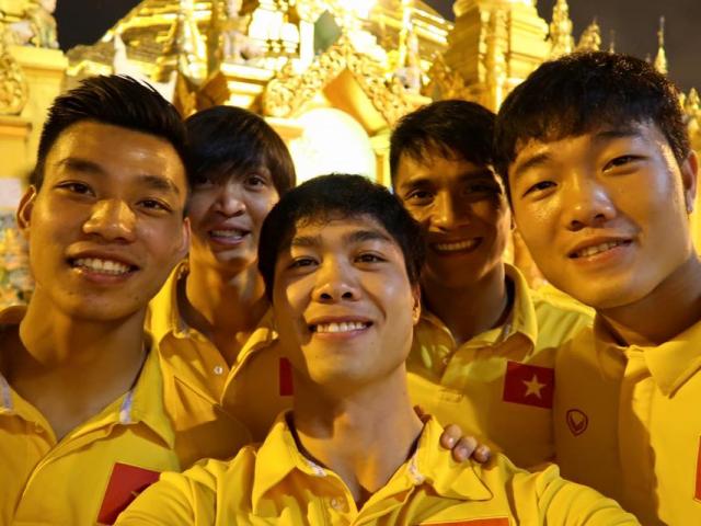 Bạn trẻ - Cuộc sống - Sau tất cả, Công Phượng xúc động: "Chiến thắng là của toàn đội U23"