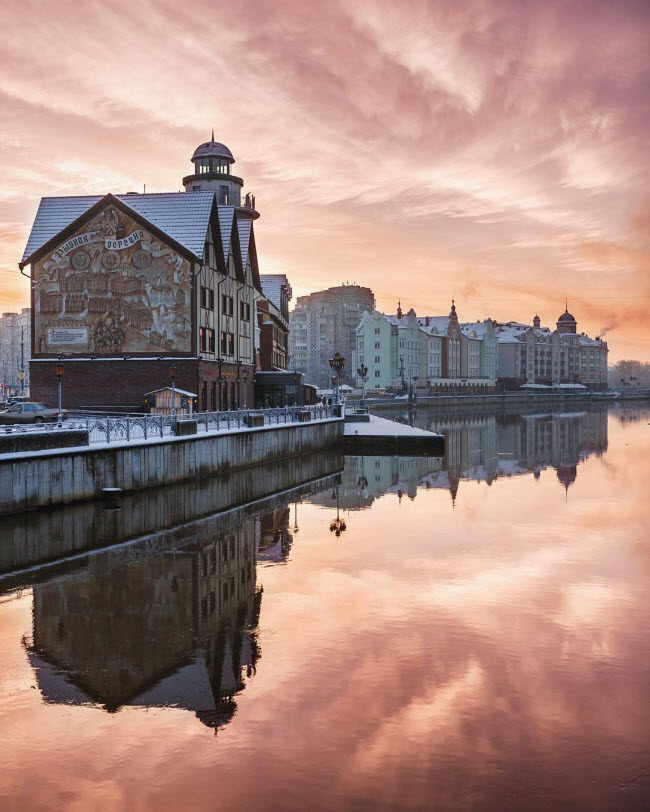 Làng chài, Kaliningrad, Nga: Ngôi làng gây ấn tượng với những ngôi nhà được xây dựng theo phong cách Đức. Nơi đây là trung tâm của nghề thủ công, thương mại và dân tộc học.