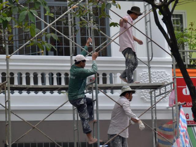 Thị trường - Tiêu dùng - Giá làm vệ sinh nhà tăng theo Tết