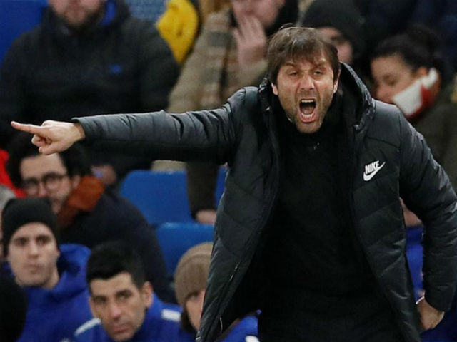 Chelsea hỗn loạn: Nghi án Conte chơi chiêu, “đào mỏ” Abramovich