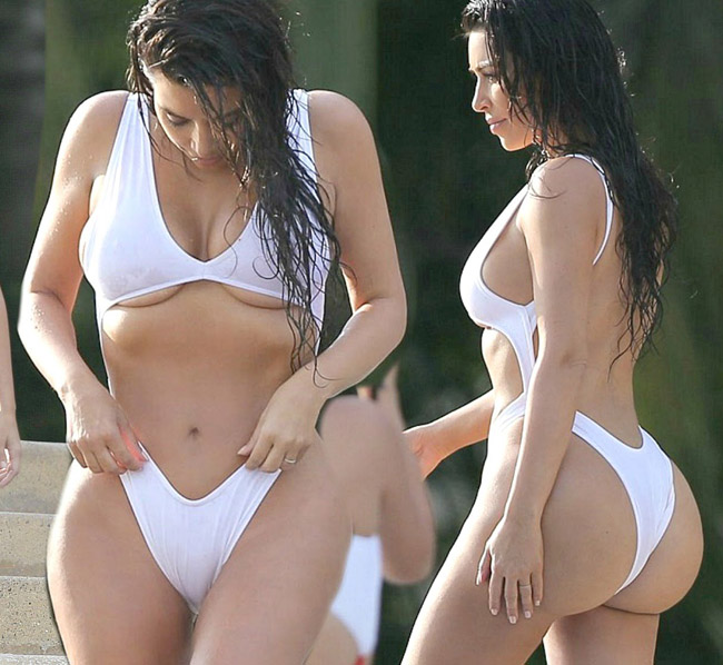 Dáng vóc của Kim Kardashian là mơ ước của biết bao người dù cô liên tục vướng nghi án phẫu thuật thẩm mỹ. 