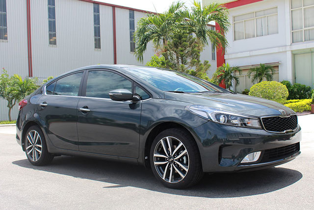 Người Việt mua hơn 21.000 xe Kia trong năm 2017 - 1