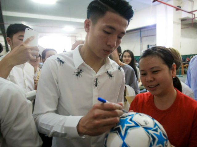 Bóng đá - U23 Việt Nam bắt đầu "đói bóng"