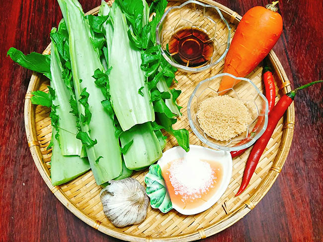Ngồng cải muối xổi giòn ngon đỡ ngán dịp lễ tết - 2