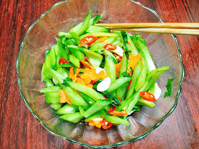 Ngồng cải muối xổi giòn ngon đỡ ngán dịp lễ tết - 7