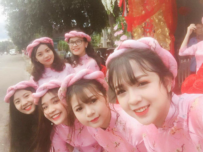 Dàn phù dâu Đắk Lắk đẹp lấn át cô dâu khiến dân mạng ngẩn ngơ - 5