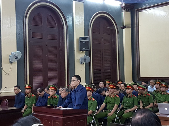 Nóng 24h qua: "Quái vật bò ngang đường" chưa được ghi nhận ở Việt Nam - 4