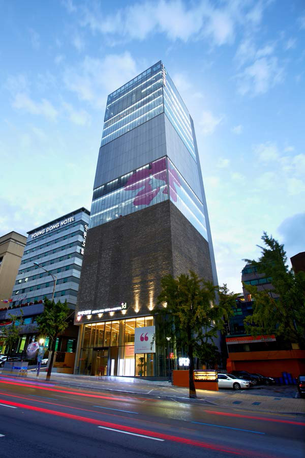 Ngắm trọn vẻ đẹp quyến rũ của Ngô Thùy Linh sau ca phẫu thuật thẩm mỹ tại Hàn Quốc - 2