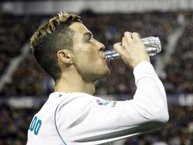 Xuống dốc ở Real, Ronaldo đổ tiền xây khách sạn, tự tin già vẫn đá tốt