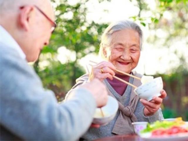 Người cao tuổi không nên ăn gì trong dịp Tết?