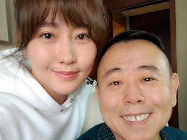 Đời sống Showbiz - Cuộc sống trái ngược của con gái hai danh hài hàng đầu Trung Quốc